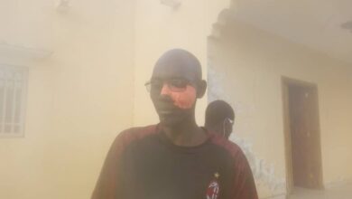 صورة مقامه : احتجاجات طلابية غاضبة واصابة أستاذ بجروح