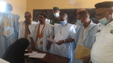 صورة كيفه / الوالي يقوم بزيارة إلى إعدادية البنات رقم 1 لمتابعة الدورة الأخيرة لأولمبياد رالي العلوم