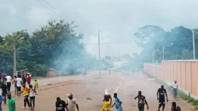 صورة ساحل العاج محلات تجارية لمواطنين موريتانيين تتعرض للنهب