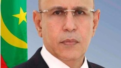 صورة رئيس الجمهورية يفتتح السنة الدراسية من أحد الأحياء الفقيرة في نواكشوط