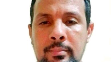 صورة إطلاق سراح ولد الشيخ سيديا بعد يومين من توقيفه من قبل الشرطة