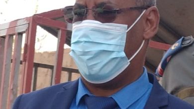 صورة كيفه / الوالي في زيارة مفاجأة لبعض المصالح الحيوية في مدينة كيفه