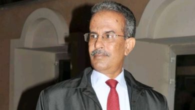 صورة الشاعر ناجي محمد الإمام في رحلة علاجية إلى إسبانيا