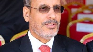 صورة وزير التهذيب الوطني يدون بعد إختتام ورشات إصلاح النظام التعليمي