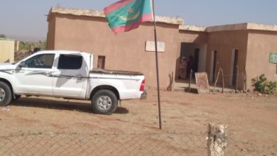 صورة كيفه / والي لعصابه السيد محمد ولد أحمد مولود يقوم بجولة بين مراكز التلقيح في بلدية أغورط