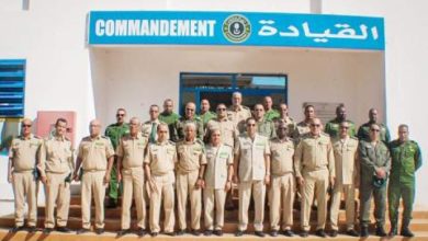 صورة قيادة أركان الدرك تكرم بعضا من ضباطها الذين وصلوا سن التقاعد