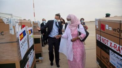 صورة موريتانيا تتسلم دفعة جديدة من اللقاح الأمريكي جونسون مقدمة من اسبانيا وهولندا