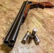 صورة مكطع لحجار / مقتل منقب عن الذهب ببندقية صيد