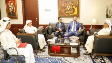 صورة زين العابدين يجري لقاء بمدير الصندوق الكويتي للتنمية
