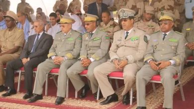 صورة وزير الدفاع الوطني يشرف على تخرج الدفعة الثامنة والثلاثين من الطلبة الضباط العاملين