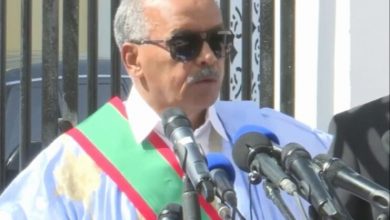 صورة ولد بايه في مقابلة مع “جون أفريك ” : صراع غزواني وعزيز سياسي محض