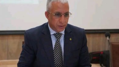 صورة وزير الصحة المختار ولد داهي يعود إلى العاصمة نواكشوط 