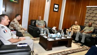 صورة قائد الأركان العامة للجيوش المساعد يستقبل قائد قوة برخان