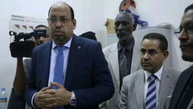 صورة وزير الثروة الحيوانية يتفقد بعض المصالح التابعة لقطاعه 