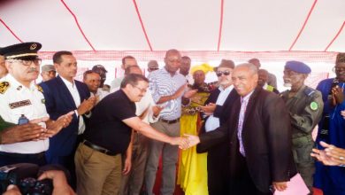 صورة وزير الإسكان يتسلم مفاتيح 50 مؤوسسة تعليمية 