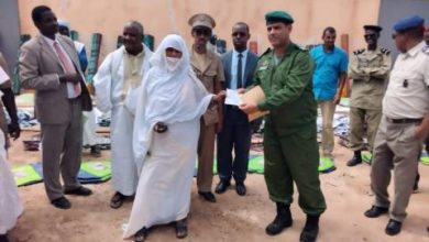 صورة مفوضية الأمن الغذائي توزع مساعدات على المتضررين من الأمطار الأخيرة بمدينة أطار