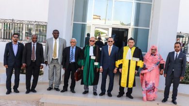 صورة رئيس و أعضاء سلطة تنظيم الإشهار يؤدون اليمين القانونية 