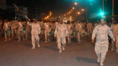 صورة كتيبة القيادة والخدمات تشرف على تسيير حملة المشاعل تخليدا لذكرى تأسيس الجيش الوطني