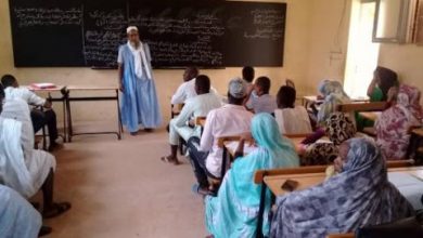 صورة النقابة المستقلة لأساتذة التعليم الثانويSIPES تستنكر حظر إرتداء “الدراعة ”  أوقات الدوام 