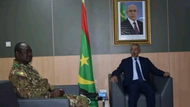 صورة وزير الدفاع الوطني يستقبل قائد أركان الجيش المالي