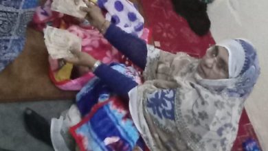 صورة نواذيبو /  وزارة العمل الاجتماعي والطفولة والأسرة تقدم مساعدات مالية لسيدة رزقت 3 توائم  