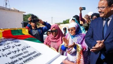 صورة رئيسة جهة نواكشوط تدشن ساحة عمومية بإسم المرحوم أحمد ولد حمزة 