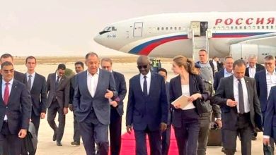 صورة وزير الخارجية الروسي يصل نواكشوط في زيارة تدوم ليومين 