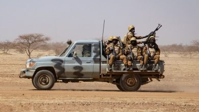 صورة هجوم إرهابي يودي بحياة  20 شخصا في بوركينا فاسو 