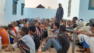 صورة كيفه / المشرف على جامع محمد بن زيد ومحظرة الهدى بحي سكطار يطالب الخيرين بدعم هذا الصرح العلمي ( فيديو  )