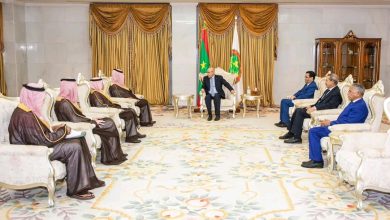 صورة نواكشوط/ رئيس الجمهورية يستقبل وفداً سعوديا يرأسه وزير السياحة