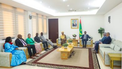 صورة نواكشوط/ الوزير الأول يستقبل في مكتبه بعثة من منظمة الأمم المتحدة 