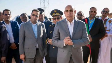 صورة رئيس الجمهورية يدشن مشروع كهربة منطقة آفطوط الشرقي ( مثلث الأمل ) 