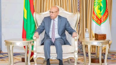 صورة نواكشوط/ رئيس الجمهورية يتصل هاتفياً برئيس الحكومة الإسبانية 