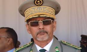 صورة نواكشوط/ المدير العام للأمن الوطني يؤدي زيارات لبعض المصالح التابعة لقطاعه