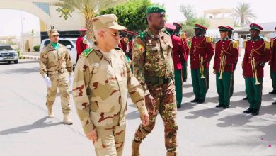 صورة نواكشوط/ قائد الأركان العامة للجيوش يستقبل قائد أركان الجيش المالي