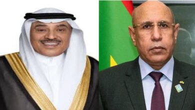 صورة رئيس الجمهورية يهنئ أمير دولة الكويت بمناسبة إحتفال بلاده بعيدها الوطني