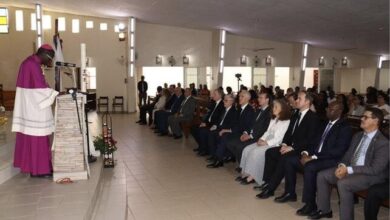صورة الحكومة الموريتانية تقدم التعزية لكنيسة نواكشوط في وفاة البابا فرنسيس 