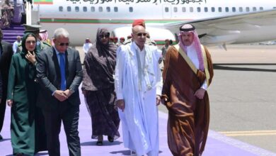 صورة رئيس الجمهورية يصل المدينة المنورة لأداء لزيارة المسجد النبوي الشريف وأداء فريضة الحج 