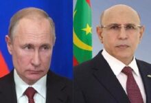 صورة رئيس الجمهورية يهنئ افلاديمير بوتين بمناسبة العيد الوطني لروسيا الاتحادية 