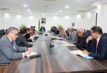 صورة الوزير الأول يترأس اجتماع اللجنة المكلفة بالتحضير و متابعة موسم الأمطار 
