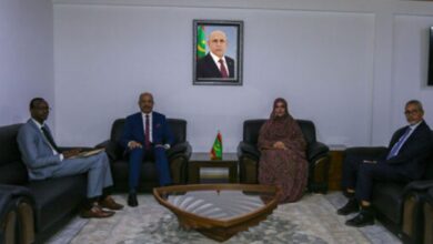 صورة وزيرة التربية تستقبل القائم بالأعمال بسفارة السودان الشقيقة
