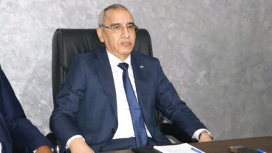 صورة وزارة الداخلية تسلم أوصال تراخيص مؤقتة لخمس أحزاب سياسية ناشئة 