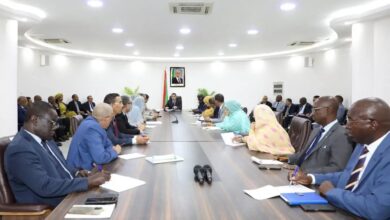 صورة الوزير الأول يترأس اجتماع اللجنة الوزارية المكلفة بالتحضير لاكتتاب 3000 مقعد في الوظيفة العمومية