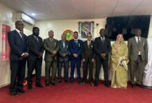 صورة وزيرة التربية وإصلاح النظام التعليمي توشح عددا من موظفي قطاعها ( قائمة التوشيحات )