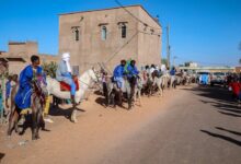 صورة رئيس الجمهورية يصل إلى مقاطعة مقامة ثاني محطة في زيارته لولاية كوركل 