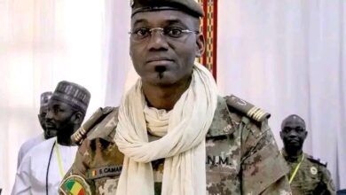 صورة مقتل وزير الدفاع المالي إثر استهداف منزله في هجوم شنته المجموعات الانفصالية 