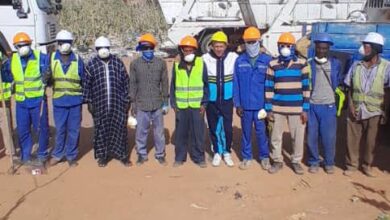 صورة كيفه / البلدية تعود من جديد لتنظيف أجزاء من لمسيلة قبالة المستشفى القديم في إتجاه حي الكبه 