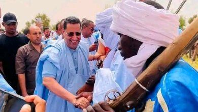 صورة لبراكنه/ الوزير الأول المختار ولد أجاي يعود إلى مسقط رأسه عودة الإنسان البسيط وسط احتفال عفوي من الأهالي
